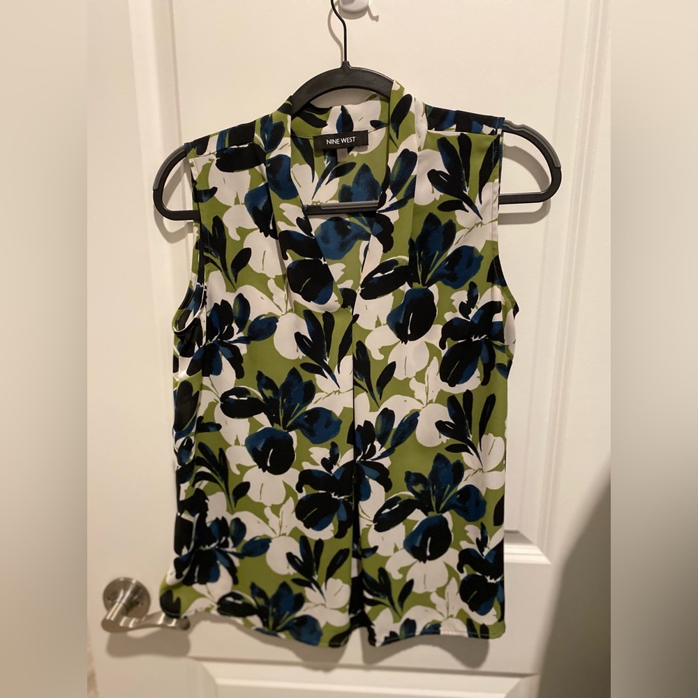 Nine West top.